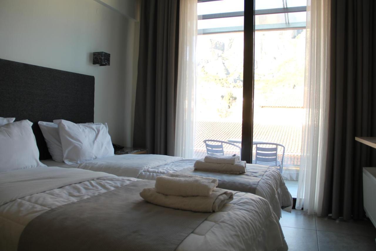 Alexiou Hotel กาลัมปากา ภายนอก รูปภาพ
